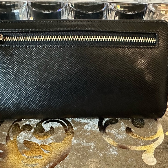 Kate Spade Wallet - Picture 10 of 10